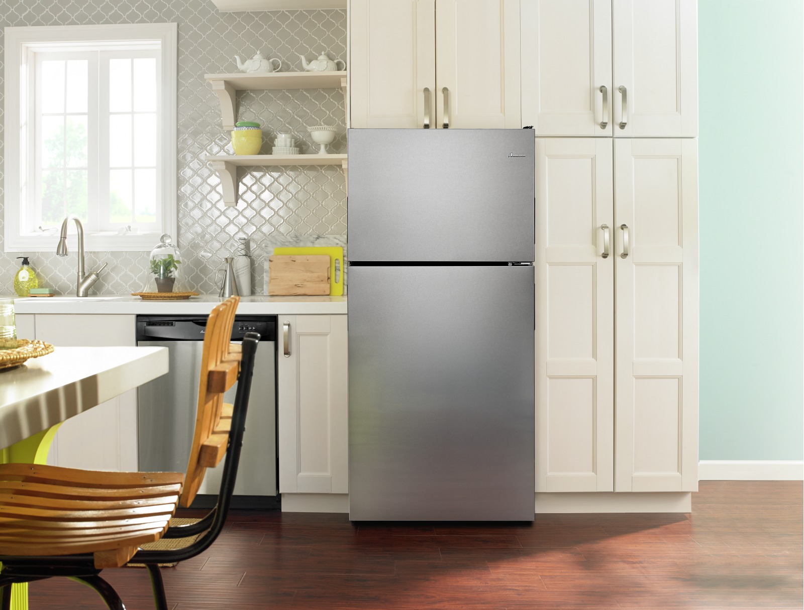 Finding the Perfect Fridge From Top to Bottom – BrandSource Canada